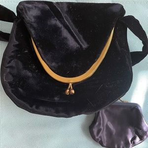 Vintage 1960s Black Velvet Bag with Kiss Lock Closure and Coin Purse
